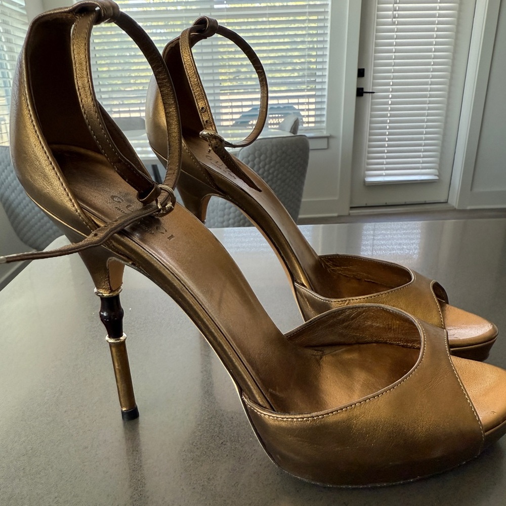 Gucci Metallic Gold Women's Heels